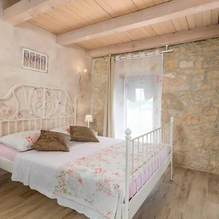 Casa vacanze Cozy In With Wifi Kras