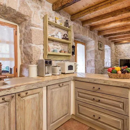 Gorgeous In Ferienhaus Kras