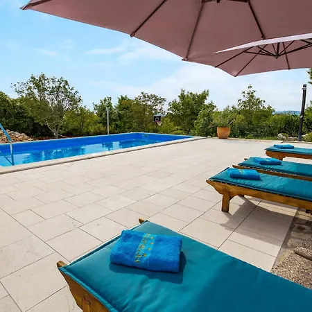 Gorgeous In Ferienhaus Kras